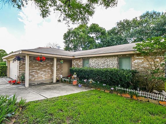 2nd image of 8618 Carriage Creek Dr