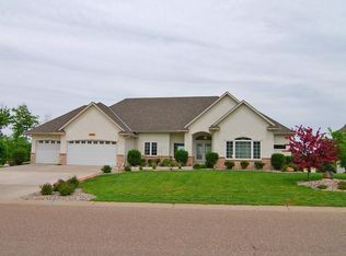 14653 Wilds Vw NW, Prior Lake, MN 55372