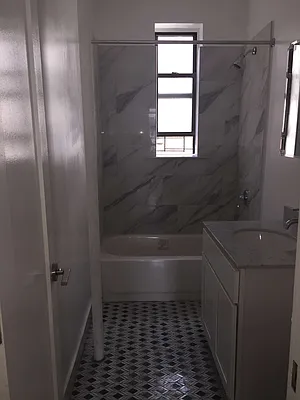 Rented by Arena Real Estate | media 7