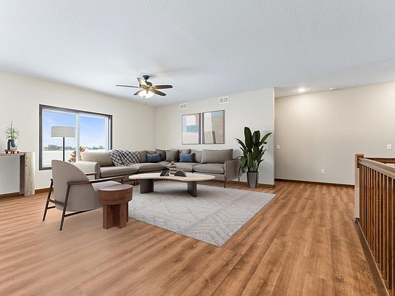 5th image of 136 Mercy Dr
