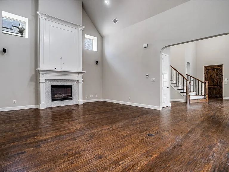 1071 Jennala Dr — Photo 9