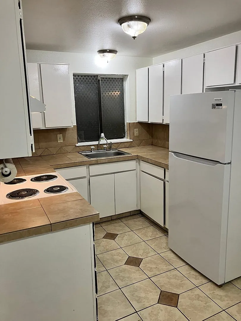 Charming 2BR House in Portland, (rent freeze with 3-5 yr. lease) — Photo 2