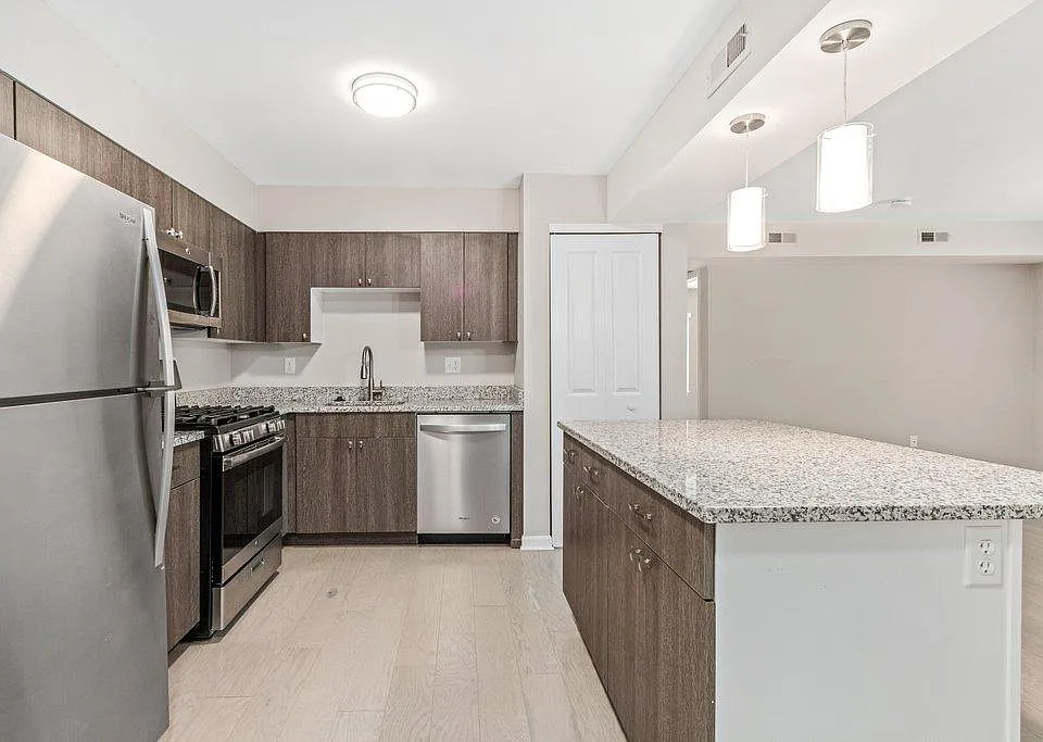 115 Woodland Ave
