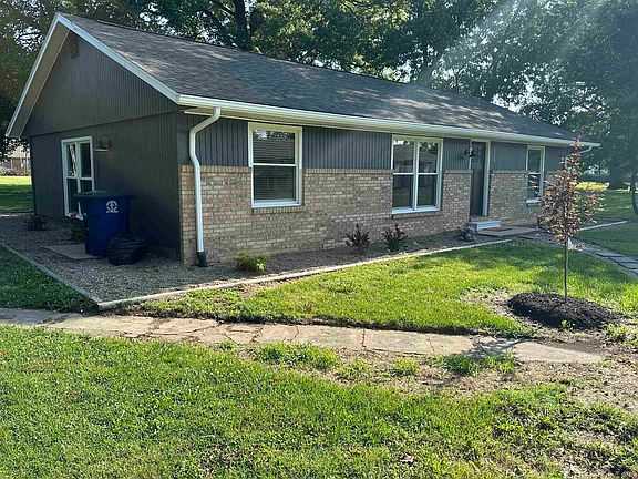 2nd image of 516 E Brumfield Ave