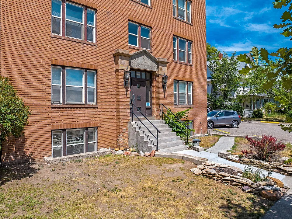 St Key Apartments