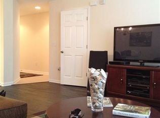 405 Walnut Dr, Jacksonville, FL 32259
