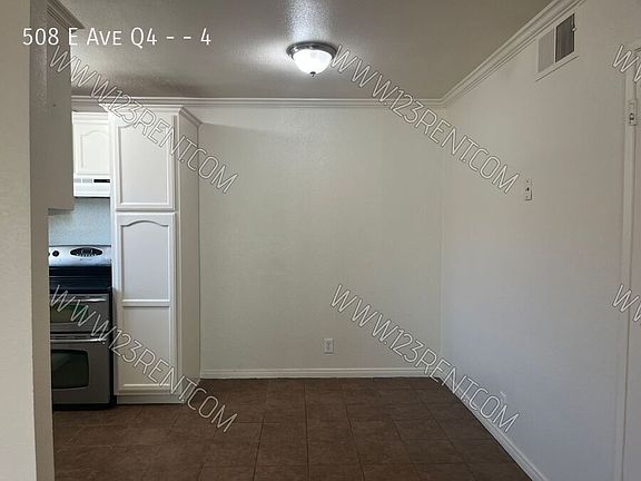 4th image of 508 E Avenue Q4 #4
