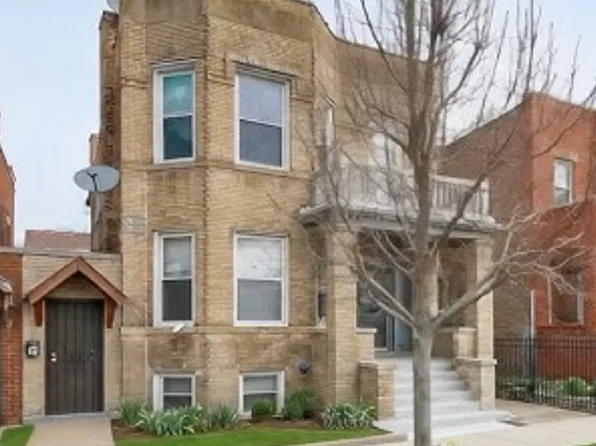 738 E Marquette Rd #1, Chicago, IL 60637