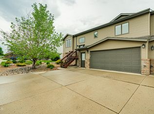 1502 Sharloh Loop, Bismarck, ND 58501