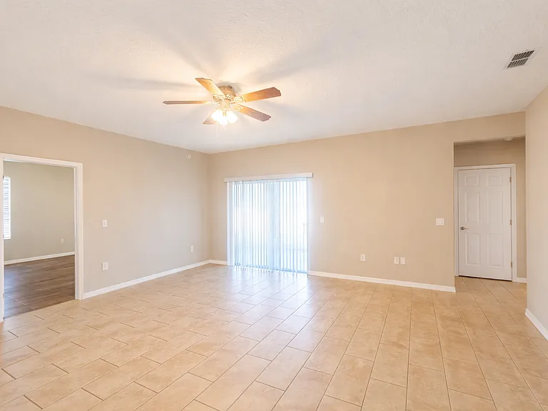 1192 Normandy Heights Cir — Photo 10