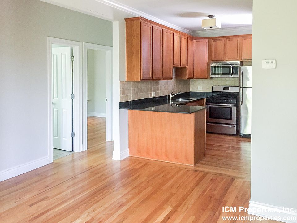 1st image of 1206 W Waveland Ave