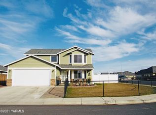 119 Sterling St, Moxee, WA 98936