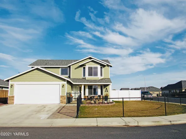 119 Sterling St, Moxee, WA 98936