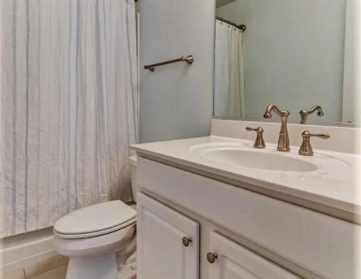 732 S Shelmore Blvd #203 — Photo 7