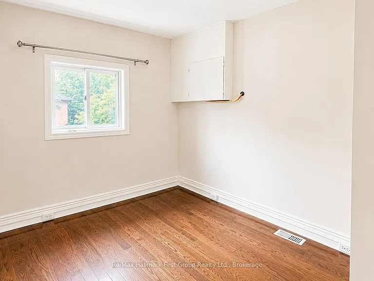 509 Parnell St #UPPER — Photo 14