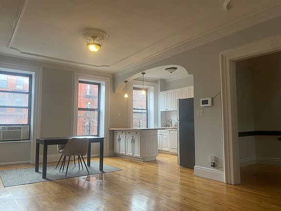 4th image of 91 Saint Marks Ave #2