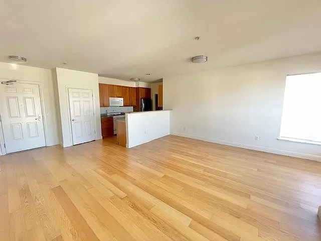118 Wood St #201 — Photo 4