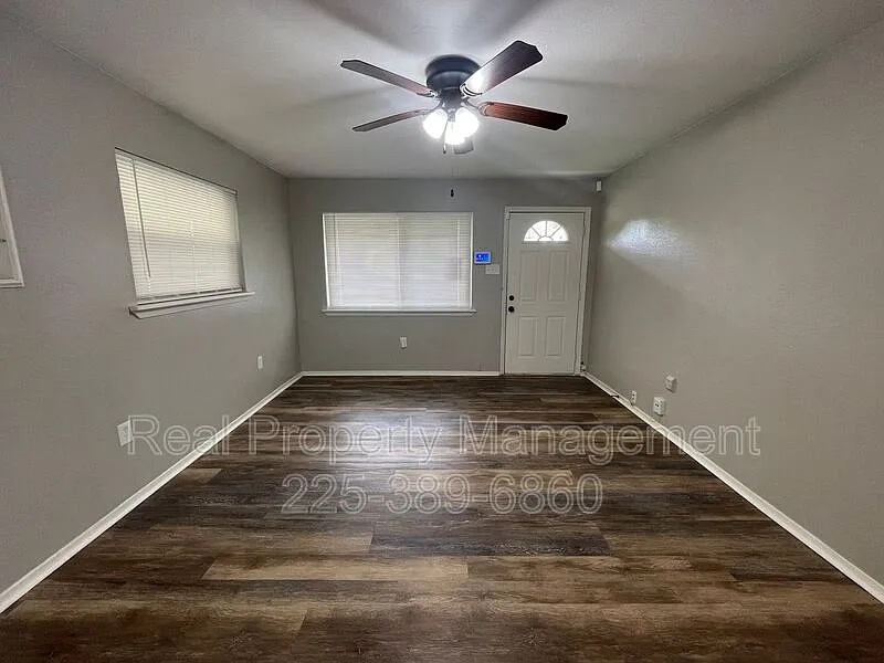 3 bed, 1.0 bath, 1000 sqft, $1,200 — Photo 4
