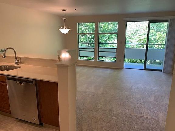 3rd image of 375 Bellevue Way SE APT 8