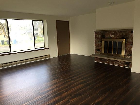 4th image of 12915 A St S #12913