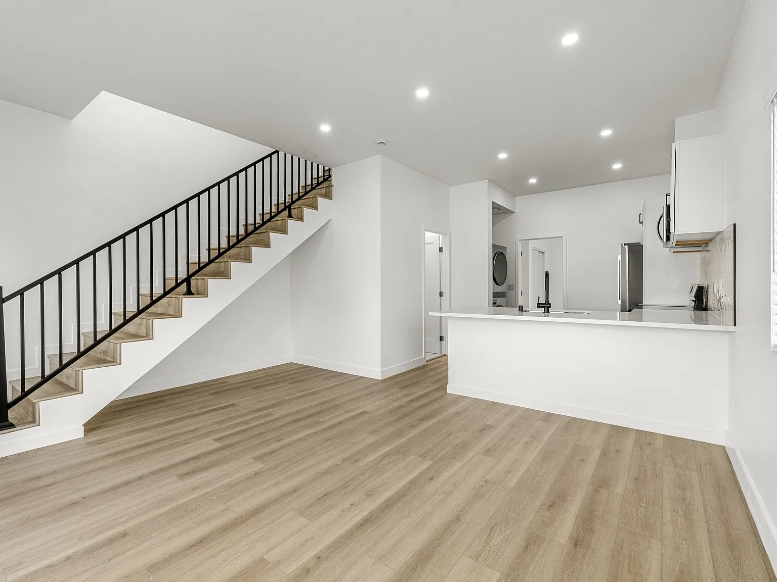5006 La Dorna Street - 1 — Photo 2