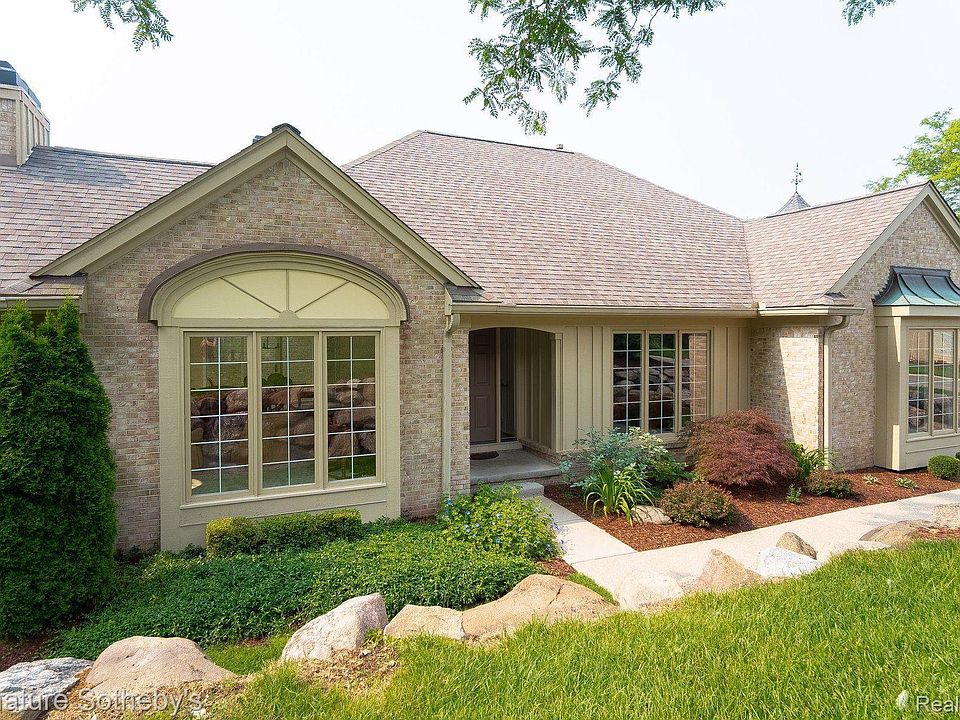1st image of 2377 Hickory Glen Dr