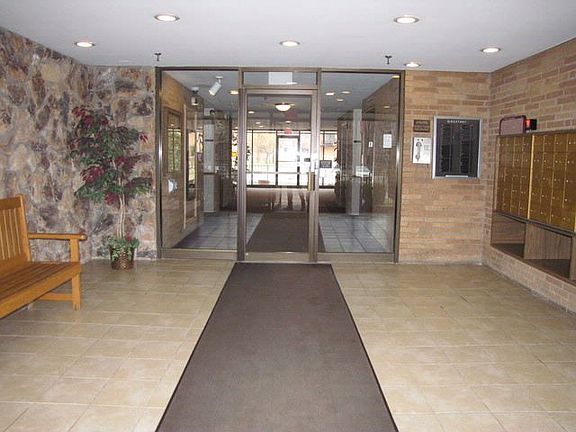 3rd image of 1777 W Crystal Ln Unit 412