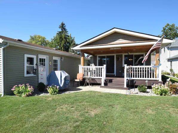 9932 N Lincoln Rd, Syracuse, IN 46567