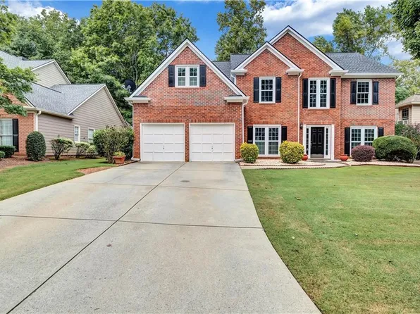 1450 Grovehurst Dr, Marietta, GA 30062