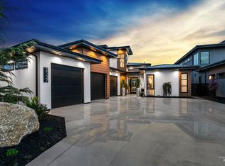 2137 E Hidden Cove Ln, Eagle, ID 83616