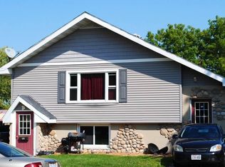 135 S Elizabeth St, Whitewater, WI 53190