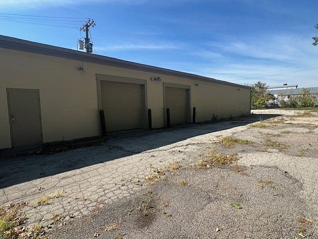 2nd image of 1256 N Main St