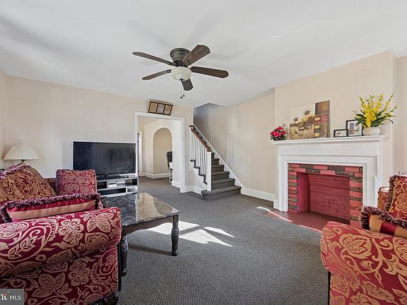 5th image of 107 S Keystone Ave