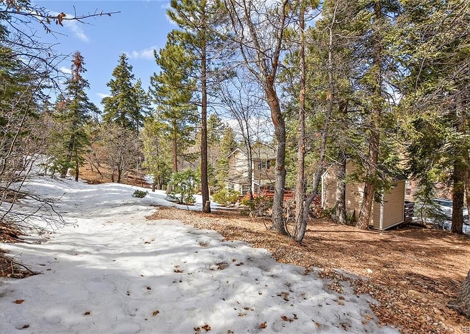 2nd image of 902 Jeffries Rd
