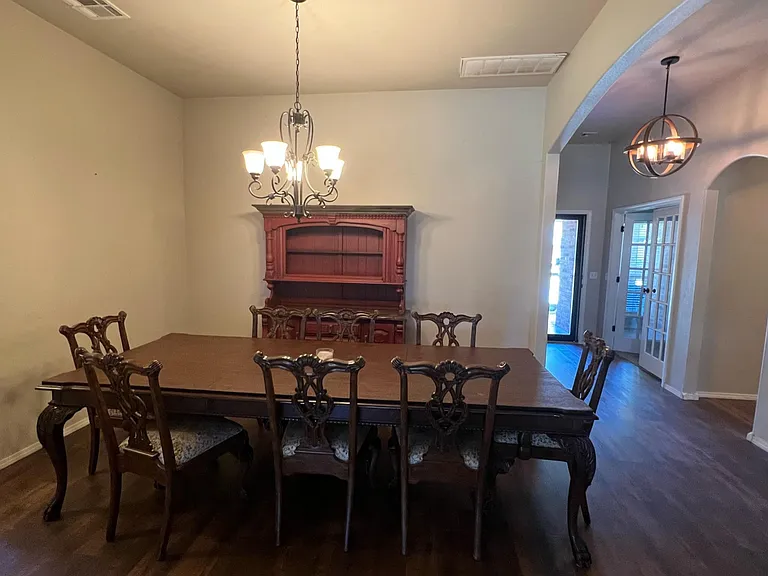1805 E Jacksonville St — Photo 14