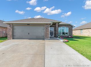 13428 E 133rd St N, Collinsville, OK 74021