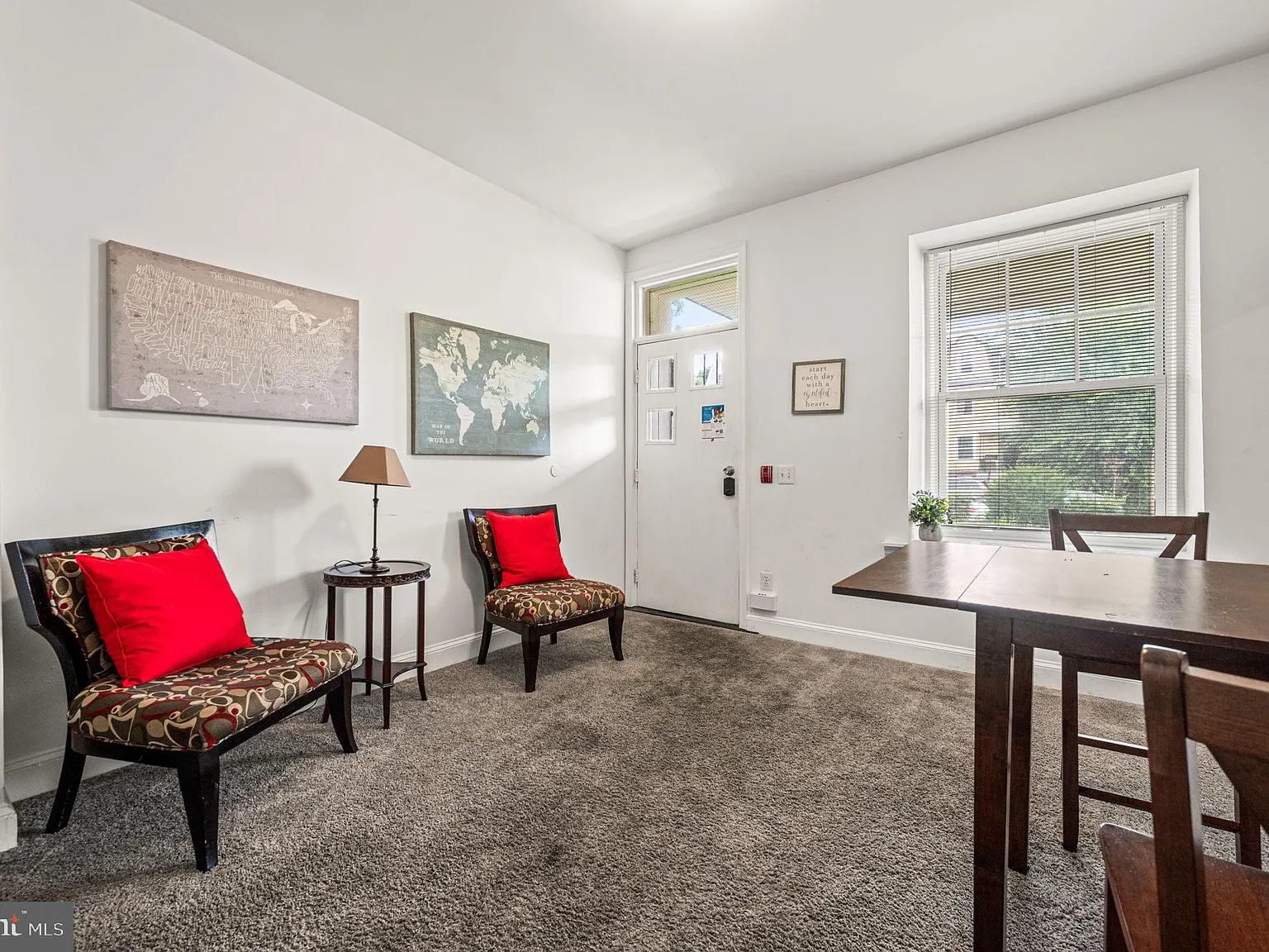 1 bed, 1.0 bath, 2640 sqft, $1,295 — Photo 3