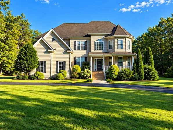 1020 E Malaga Rd, Williamstown, NJ 08094