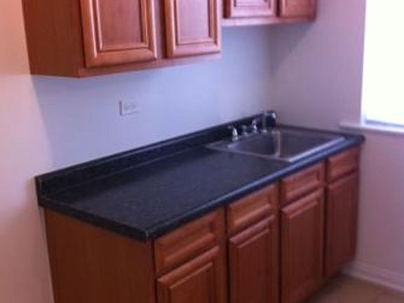 4th image of 6700 S Indiana Ave #5162