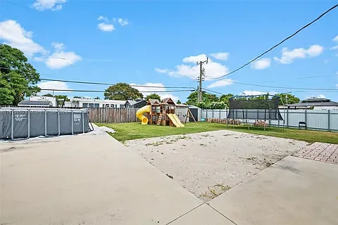 4061 SW 102nd Ct — Photo 9