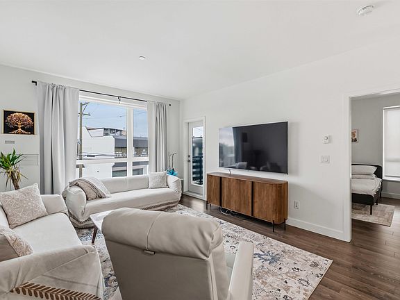 3rd image of 11718 224th St #306