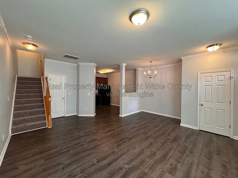 11701 Coppergate Dr #109 — Photo 2