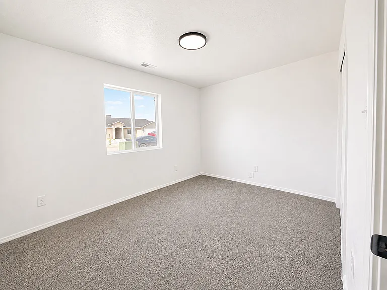 4201 Arctic St — Photo 6