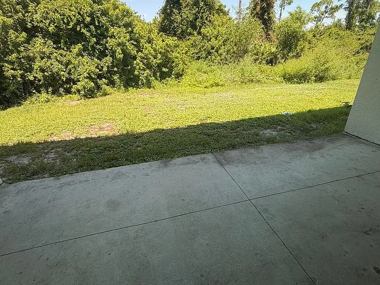 1107 Abrams Blvd — Photo 18