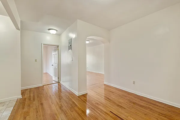 Rented by Living New York | media 9