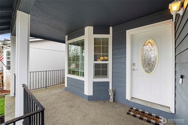 3rd image of 16541 Rainier View Drive SE