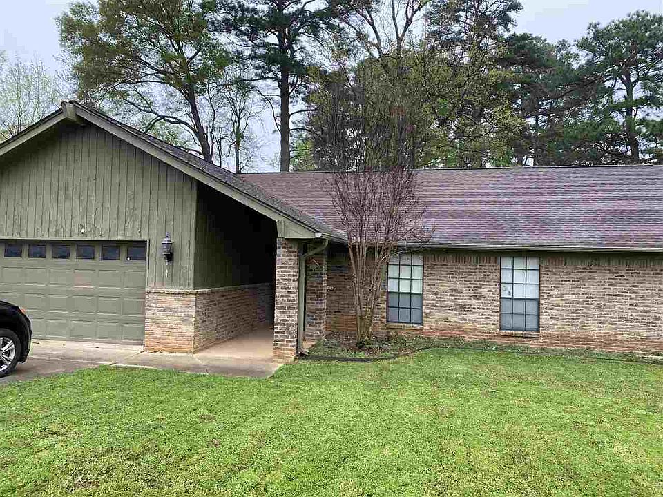 1st image of 713 Oakwood Dr