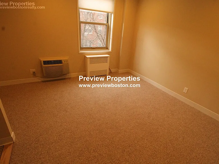 Camelot Ct — Photo 13