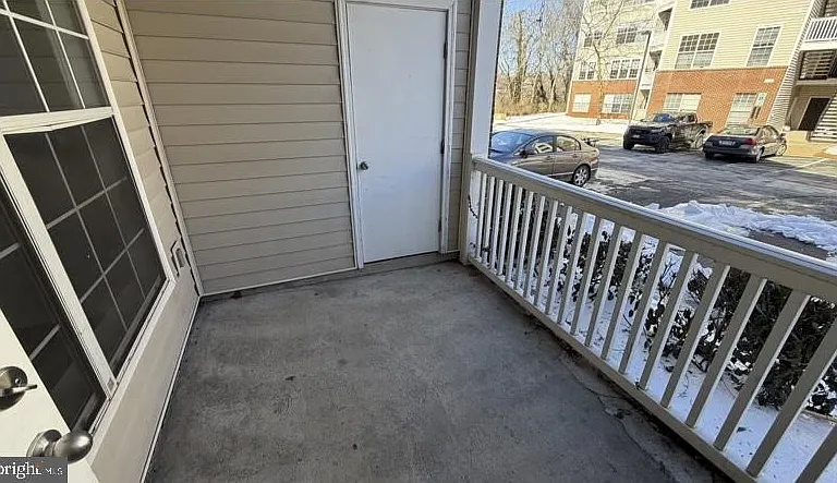300 Riverbend Dr #1E — Photo 9