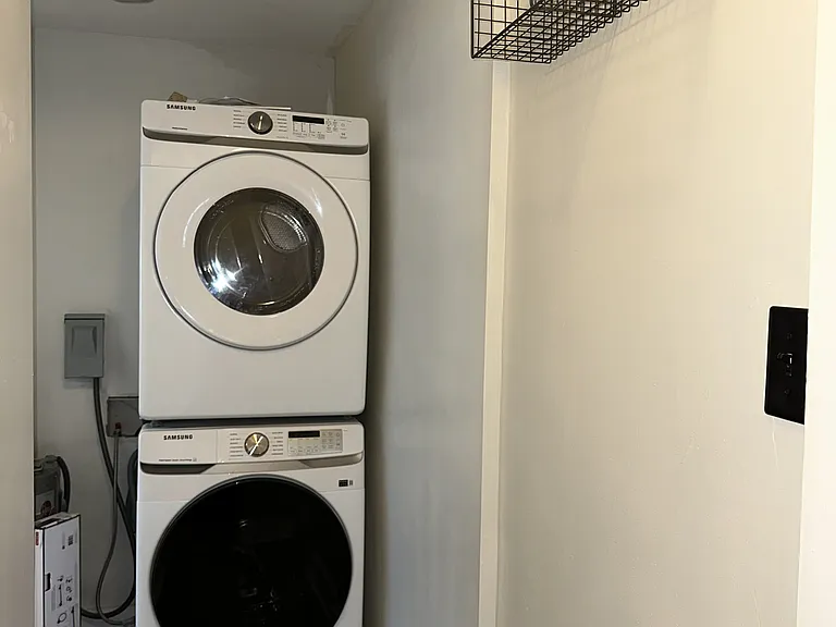 127 Poplar Ave #1 — Photo 23